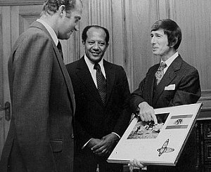 Irwin presenting an Apollo 15 flown flag to the King of Spain