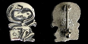 Silver Snoopy pin variant 0