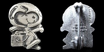 Silver Snoopy pin variant 1