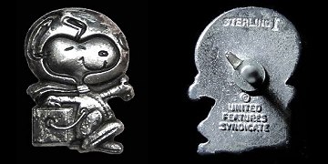 Silver Snoopy pin variant 3