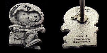 Silver Snoopy pin variant 12